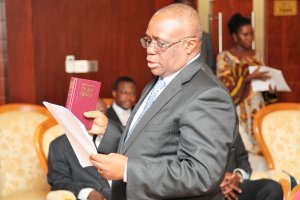 Dr Kofi Wampah